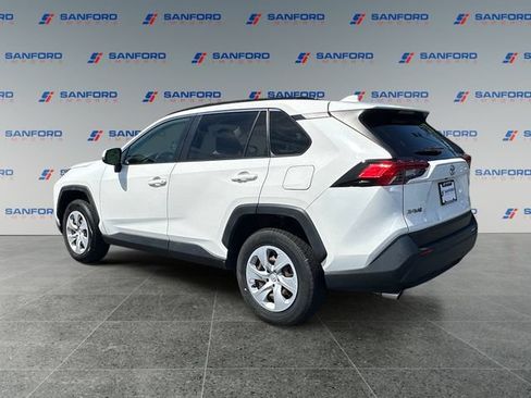 Used 2019 Toyota RAV4 LE w/ Carpet Mat Package AWD/4WD image 3