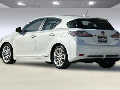 Used 2012 Lexus CT 200h FWD 4dr Hybrid image 3