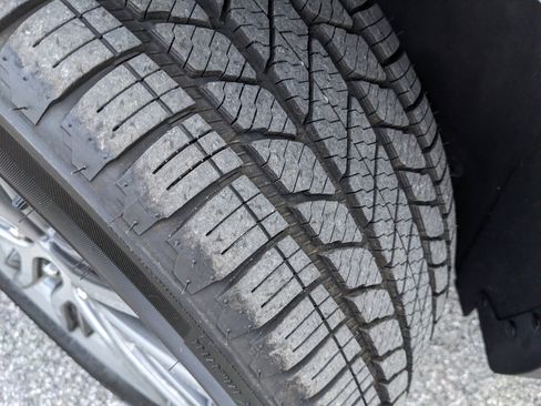 Used 2019 Ford Edge Titanium image 41