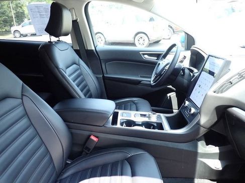 Used 2024 Ford Edge SEL w/ Convenience Package AWD/4WD image 10
