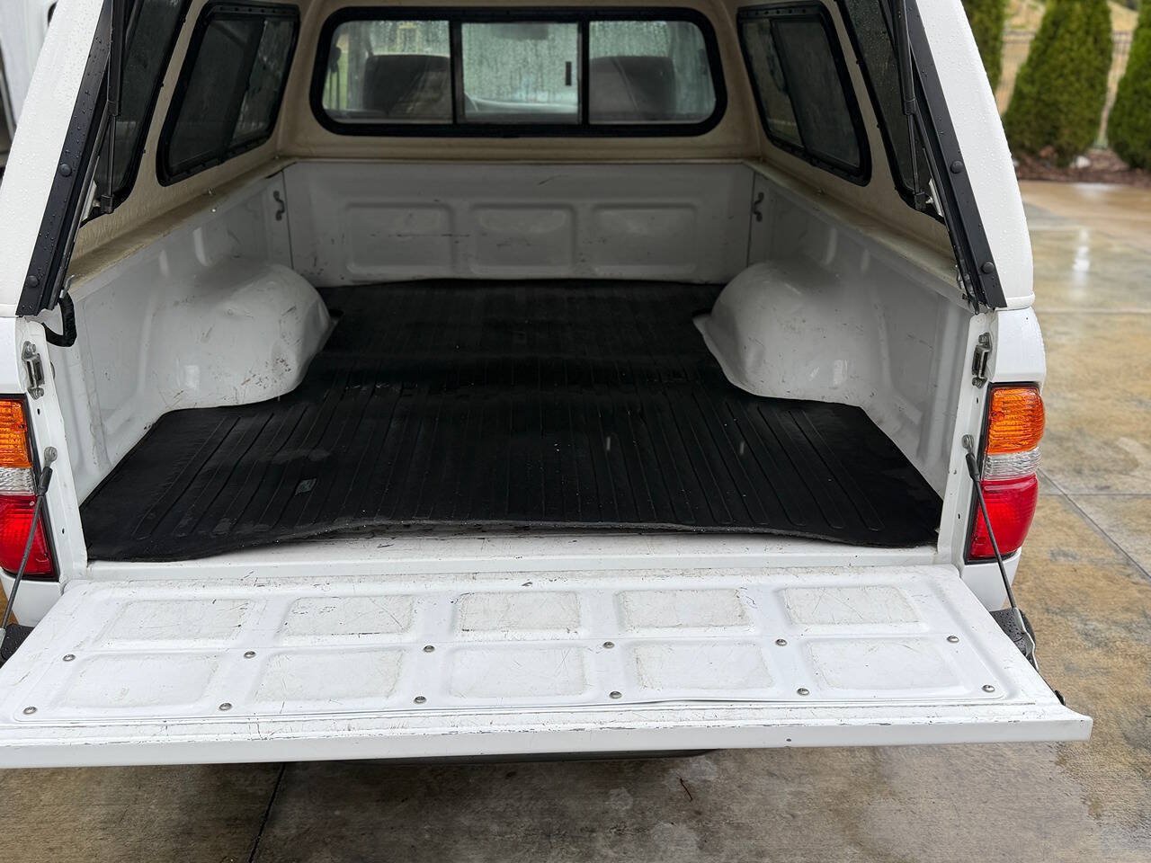 Used 2002 Toyota Tacoma 2WD Regular Cab w/ Enhancement Pkg image 78