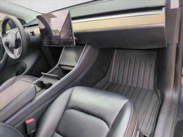 Used 2021 Tesla Model Y Long Range AWD/4WD image 22