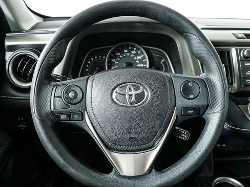 Used 2013 Toyota RAV4 XLE image 9