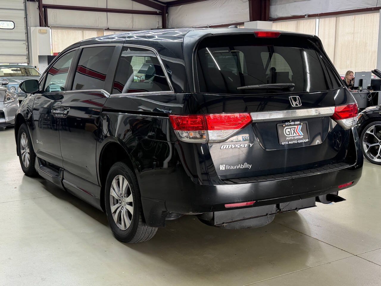 Used 2014 Honda Odyssey EX-L image 4