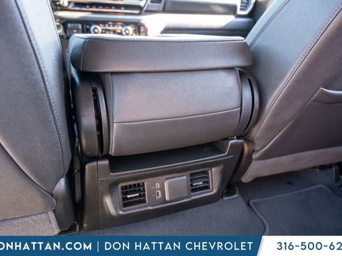 Used 2025 GMC Sierra 1500 SLT AWD/4WD image 25