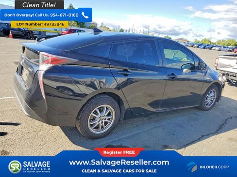 Used 2017 Toyota Prius Two w/ Carpet Mat Package image 4