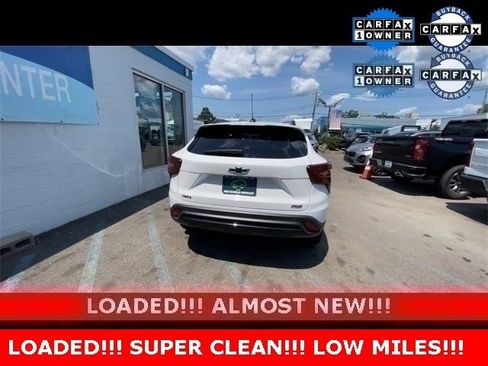 Certified 2024 Chevrolet Trax RS w/ Sunroof Package image 8