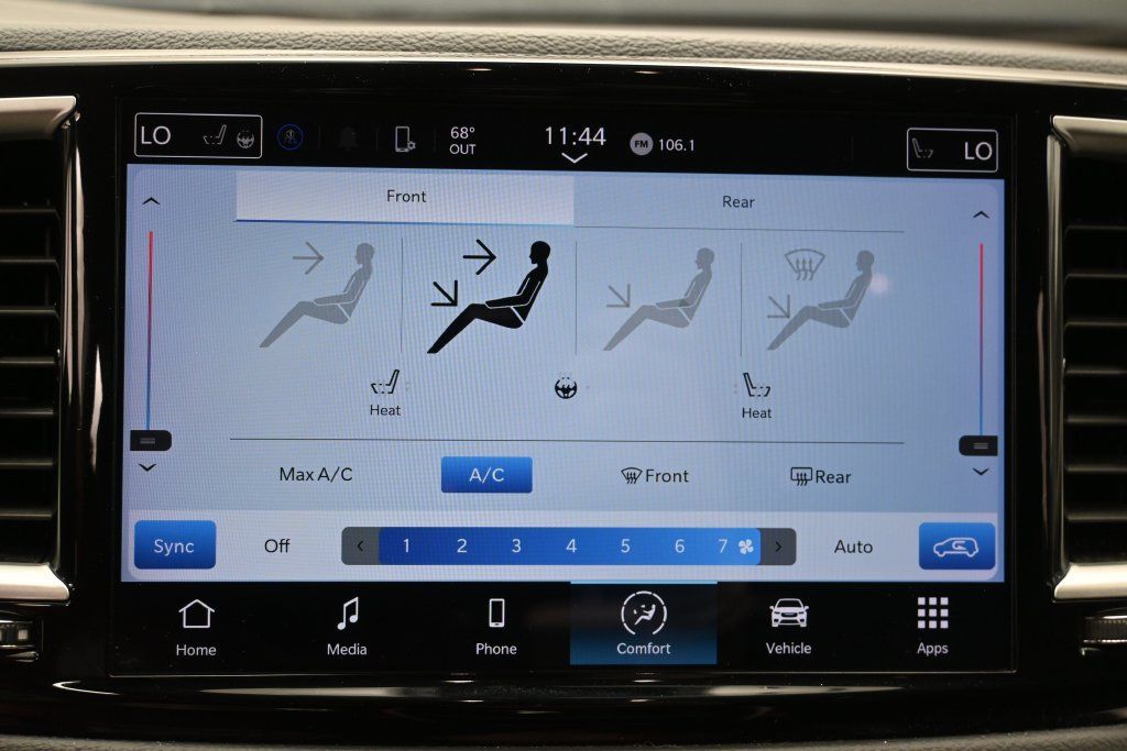 Used 2024 Chrysler Pacifica Touring-L FWD image 15