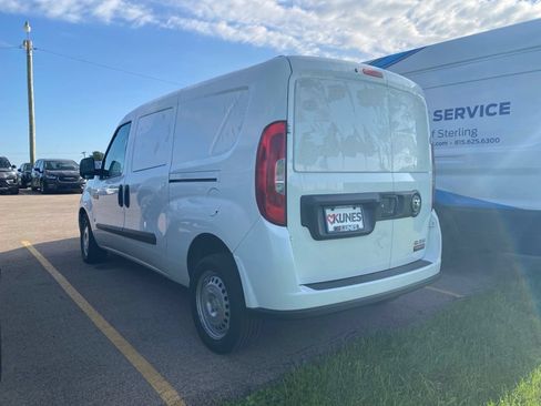 Used 2022 RAM ProMaster City Tradesman FWD image 12