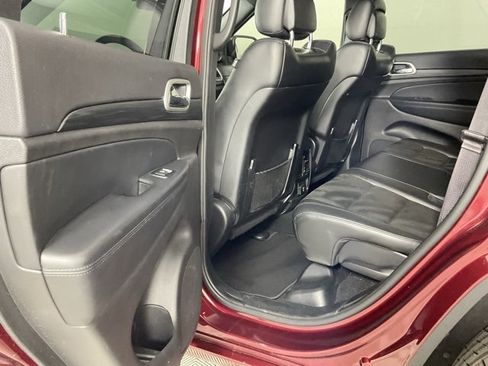 Used 2021 Jeep Grand Cherokee Laredo X image 22