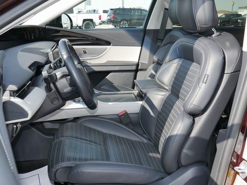 Used 2024 Lincoln Nautilus Reserve w/ Equipment Group 203A image 38