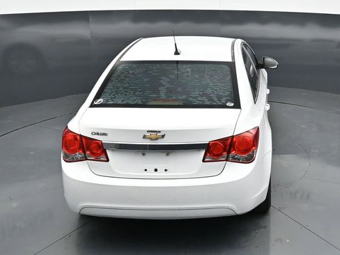 Used 2014 Chevrolet Cruze LS FWD image 23