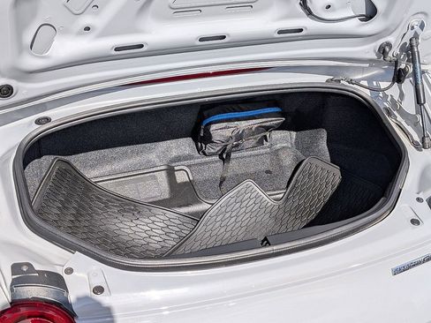 Certified 2025 MAZDA MX-5 Miata Club w/ Brembo/BBS Recaro Package image 15