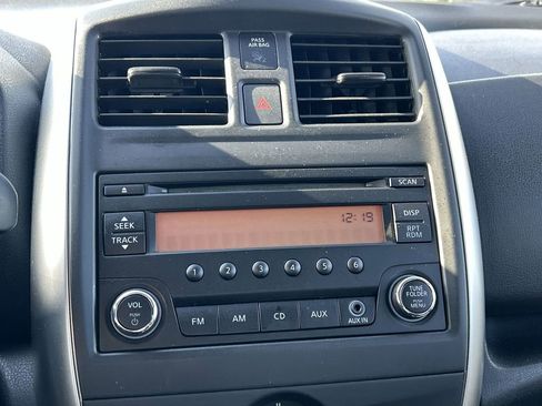 Used 2015 Nissan Versa Note S FWD image 21