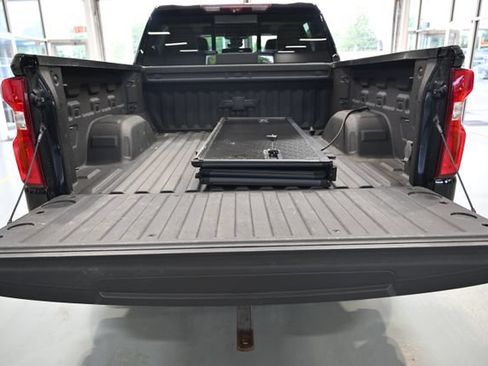 Used 2022 Chevrolet Silverado 1500 LTZ w/ LTZ Premium Package AWD/4WD image 7