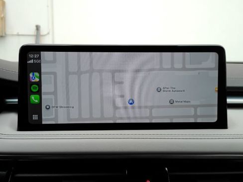 Used 2024 Genesis G70 2.5T image 10