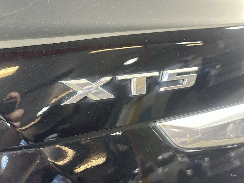 Used 2023 Cadillac XT5 Luxury FWD image 34