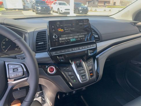 New 2026 Honda Odyssey Elite image 14