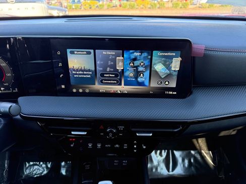 New 2026 Nissan Kicks SR w/ Cold Weather Package image 22