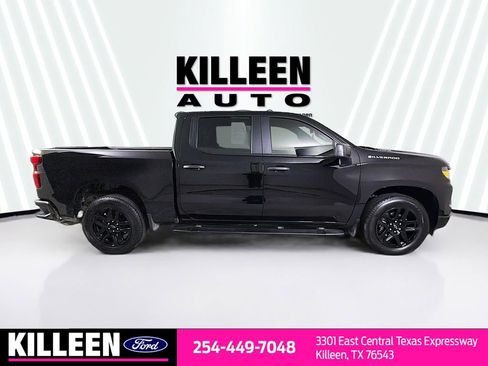 Used 2025 Chevrolet Silverado 1500 Custom image 9