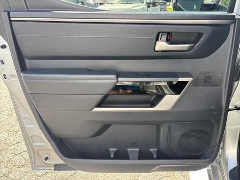 Used 2022 Toyota Tundra Limited AWD/4WD image 19