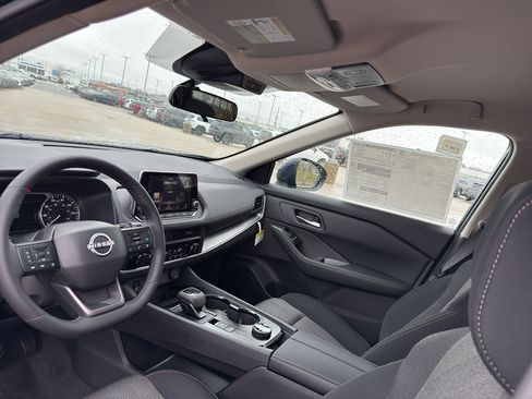 New 2026 Nissan Rogue SV AWD/4WD image 25