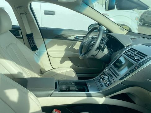 Used 2019 Lincoln MKZ Reserve AWD/4WD image 4