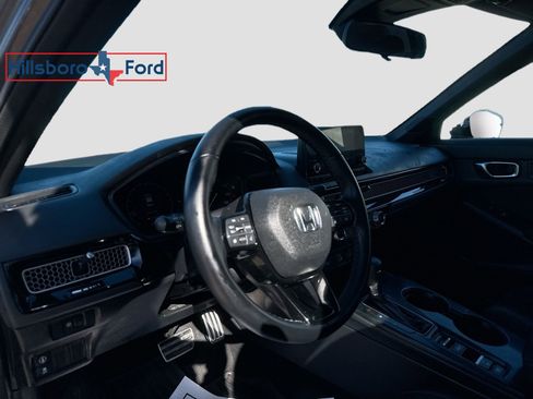 Used 2023 Honda Civic Sport image 7