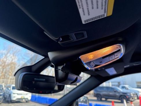 Used 2022 Jeep Grand Cherokee Laredo X image 39