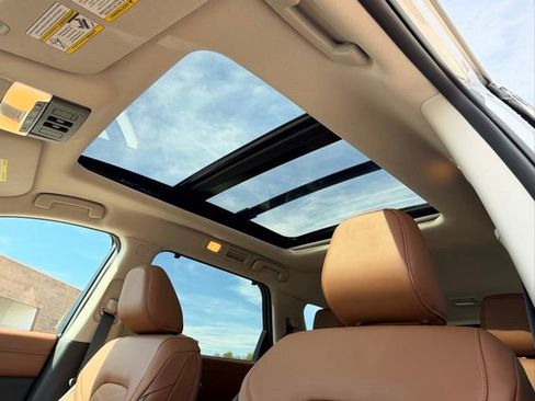 Used 2025 Nissan Pathfinder Platinum w/ Cargo Package image 12