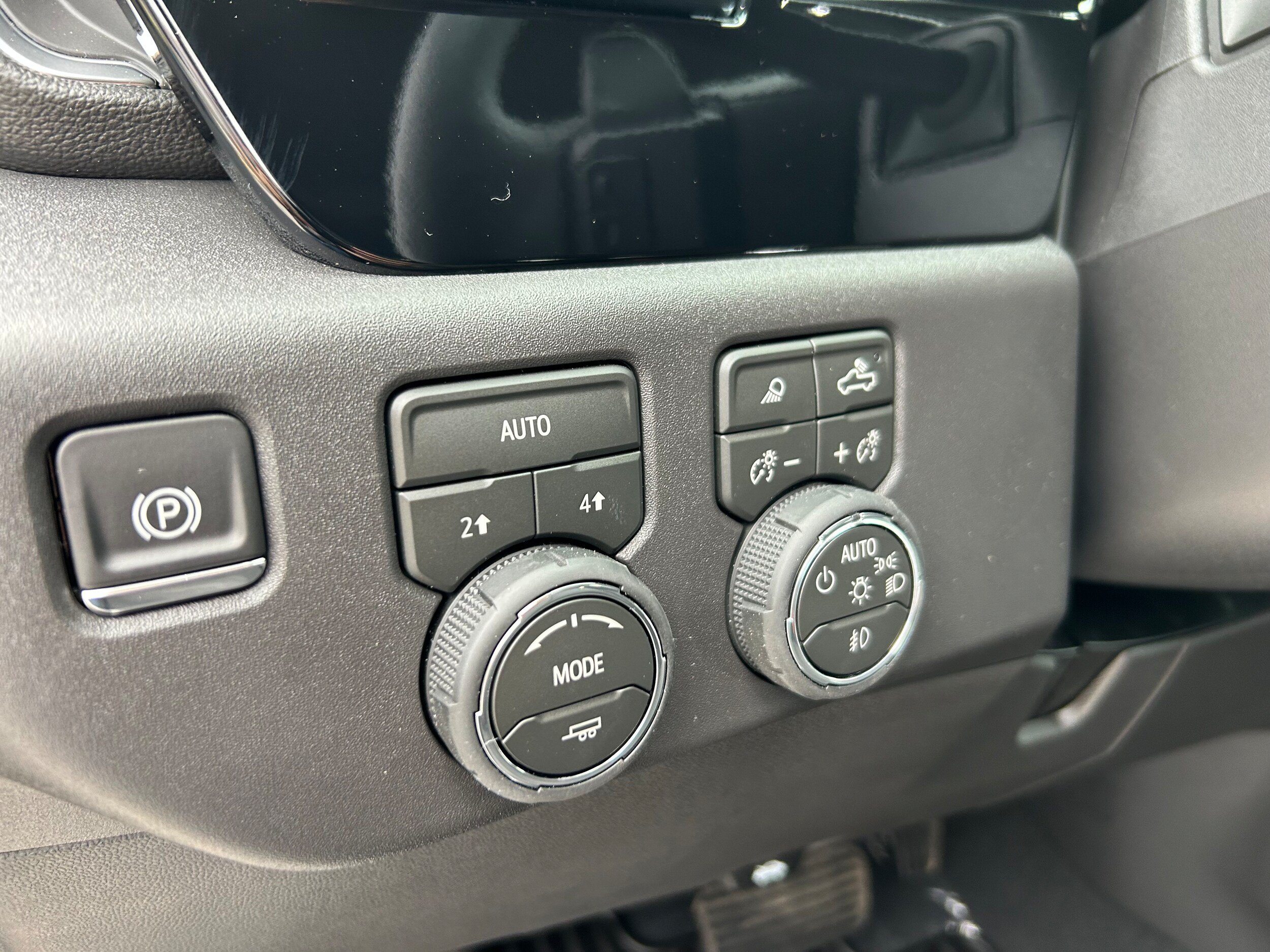 New 2026 Chevrolet Silverado 1500 RST w/ Safety Package AWD/4WD image 18