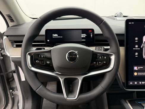 Certified 2025 Volvo EX90 Ultra AWD/4WD image 16