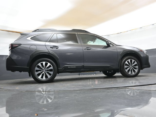 Used 2024 Subaru Outback Limited AWD/4WD image 34