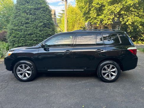 Used 2010 Toyota Highlander 4WD image 5