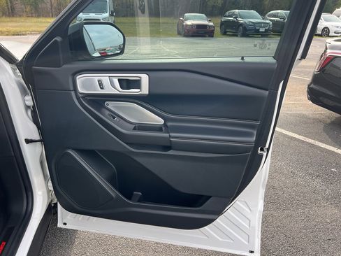 Used 2020 Ford Explorer ST w/ ST Street Pack image 30