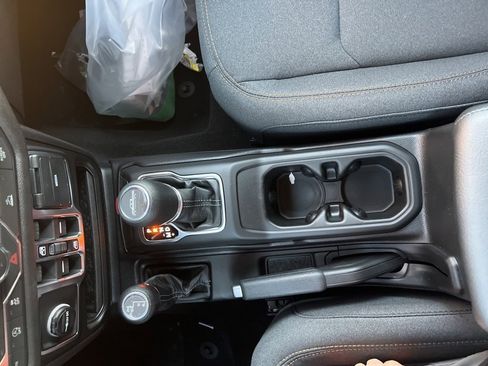 New 2026 Jeep Gladiator Sport image 32