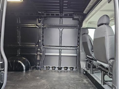 New 2025 RAM ProMaster 1500 w/ Quick Order Package 22G SLT image 16