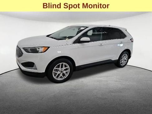 Used 2024 Ford Edge SEL image 4