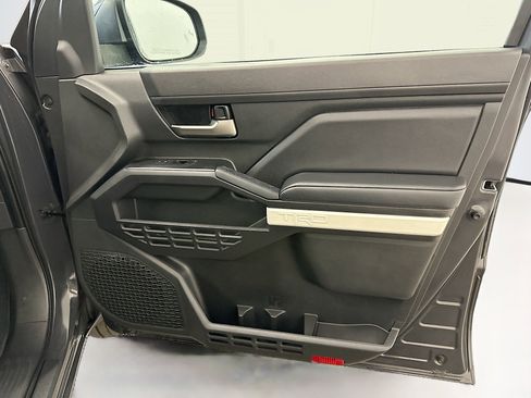 Used 2024 Toyota Tacoma TRD Sport image 33