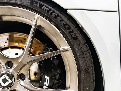 Used 2012 Audi R8 V10 image 30