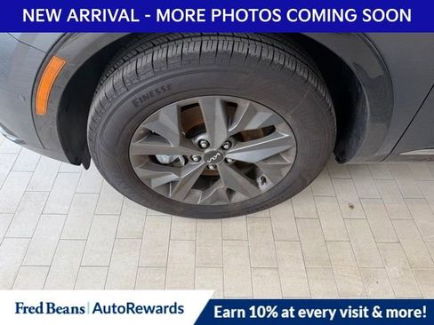 Used 2025 Kia Sportage SX Prestige image 4