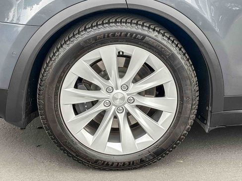 Used 2020 Tesla Model X Long Range image 10