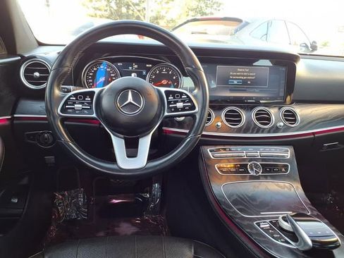 Used 2019 Mercedes-Benz E 300 image 9