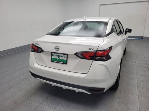 Used 2021 Nissan Versa SV FWD image 7