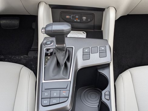 New 2026 Kia Sportage EX FWD image 22