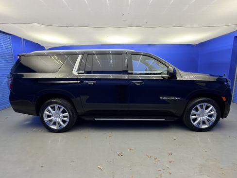 Used 2021 Chevrolet Suburban High Country image 8