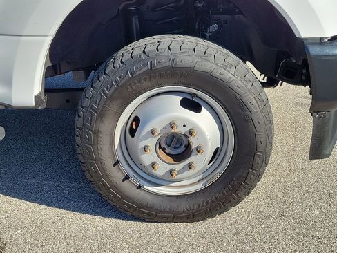 Used 2022 Ford F350 XL AWD/4WD image 12