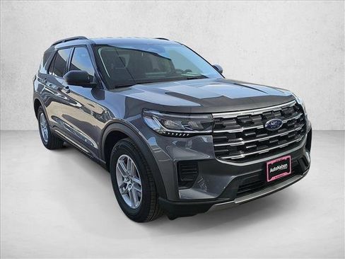 New 2026 Ford Explorer Active image 7