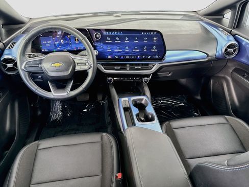 Used 2025 Chevrolet Equinox EV LT w/ Convenience Package FWD image 25