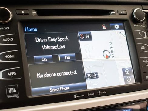 Used 2019 Toyota Highlander Limited AWD/4WD image 33